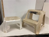 2 plastic step stools.
