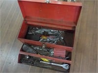 Booney tool box & contents 18"
