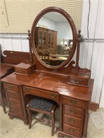 Cherry Wildwood Willett Mirrored Dresser