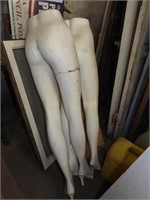 2 Mannequin Legs
