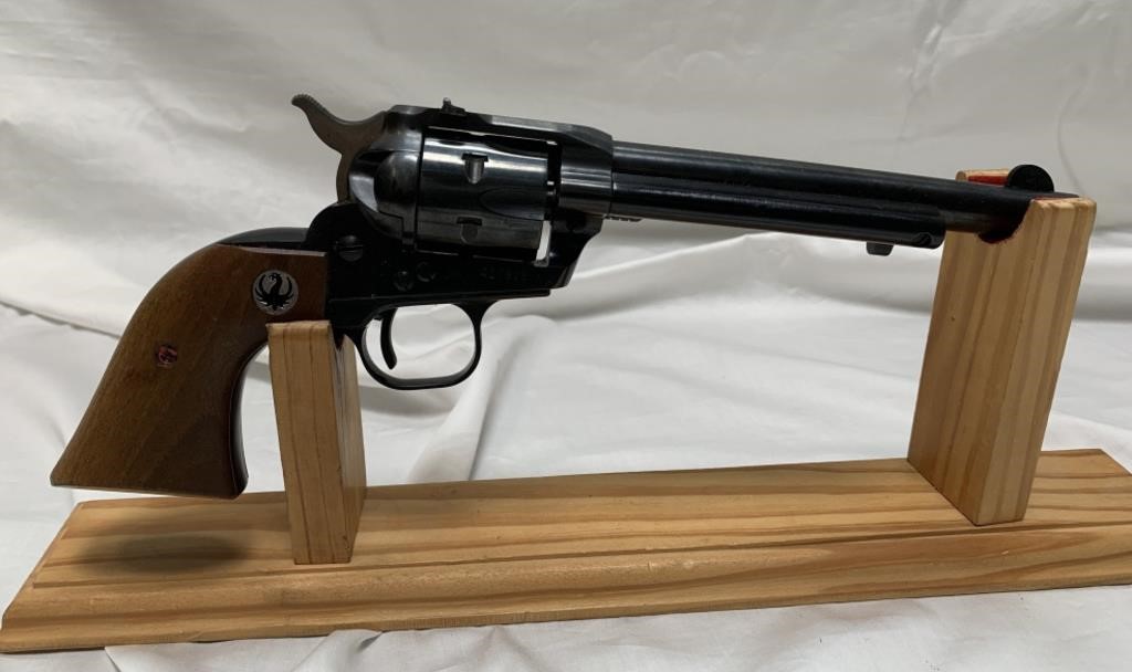 Deal Hunter Firearm & Military Auction