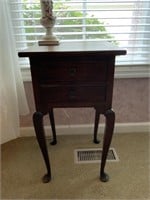 SMALL WOOD SIDE TABLE WITH DRAWERS