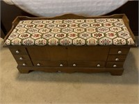 LANE CEDAR-LINED CHEST WITH PADDED TOP