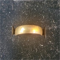 18k Gold Wedding Band Ring - sz9 -3.8gr