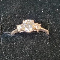 .925 Ring with clear stones - sz6.5 - 2.2gr
