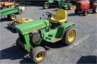 JD 110 lawn tractor, square fender