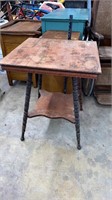 >Vintage End Table 24x24x29
