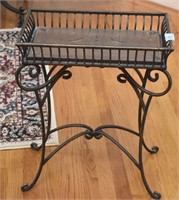 DECORATIVE ACCENT STAND