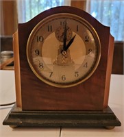 Chronmaster electric mantle clock. 7"×7".