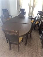 WOODEN DINING ROOM TABLE (65" X 44" X 29")