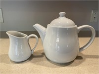 Sur La Table teapot and creamer