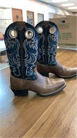 Mens Ariat cowboy boots 10D