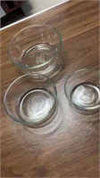 3 Pyrex clear bowls(7,4,2 cups)