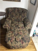 Arm chair with ottoman