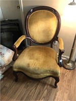 Antique Ladies Sitting Arm Chair
