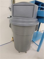 Large Rubbermaid Trash Can on Wheels-27x51"