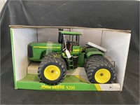 John Deere 9200 tractor, 1/16 scale, Ertl Co.