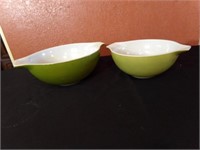 Pyrex Green Stacking Bowls, 10", 9" (2)