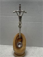 VINTAGE ORNATE METAL ITIALIAN CRUCIFIX ON WOOD