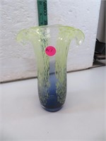 Vintage Art Glass Vase 7&3/4"