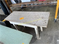 3' Table