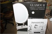 Glamour Vanity w/surround lighting-Extra Bulb