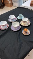 Cups/ saucers