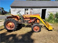 CASE VAI TRACTOR WITH LOADER