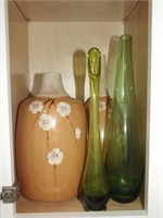 4 DECORATIVE VASES