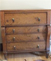 ANTIQUE DRESSER WITH DOVE TAIL DRAWERS