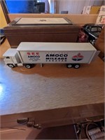 Amoco 1:64 semi truck