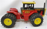 Versatile 895 4WD tractor w/duals yellow cab