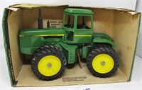 John Deere 4-Wheel Drive tractor, 8630??