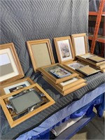 Quantity of 12–8 x 10 picture frames, and