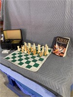 Chess game comes with chess manual