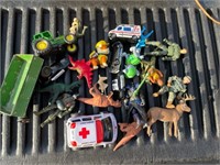 Lot of vintage toys- John Deere