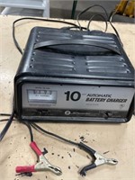 10 AmpBattery charger