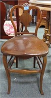 DEPRESSION ERA VANITY SEAT