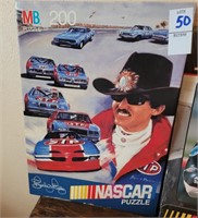 Richard Petty 200 piece NASCAR puzzle new in box
