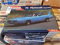 Monogram 70 Plymouth superbird 1/24 scale model