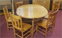 VERY NICE DINING ROOM TABLE WITH (6) CHAIRS