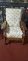 RECLINING WOODEN/UPHOLSTERED CHAIR