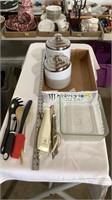 Kitchen utensils, electric cutter, glass jars