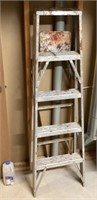 5’ aluminum ladder
