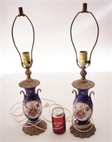 *2 anciennes lampes de table style Sèvres,