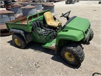 John Deere Gator