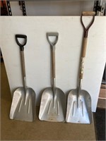 3- D handle aluminum grain shovels