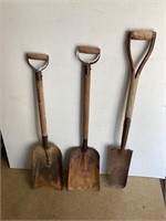 3 steel D handle shovels.
