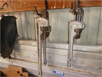 4 pipe wrenches