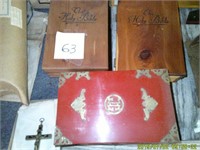 3 WOOD BOXS,2 BIBLE BOX,1 JEWELERY BOX